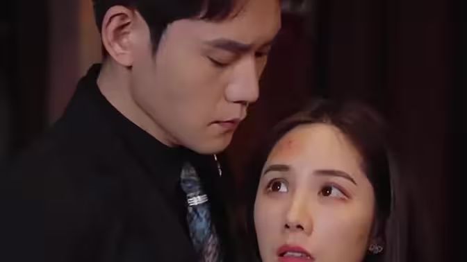 离婚后，她转身嫁给了千亿总裁 第1-20集