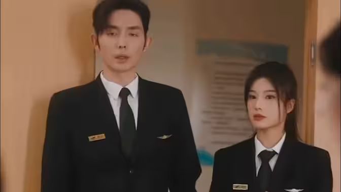 爱在黎明前降落 第1-20集