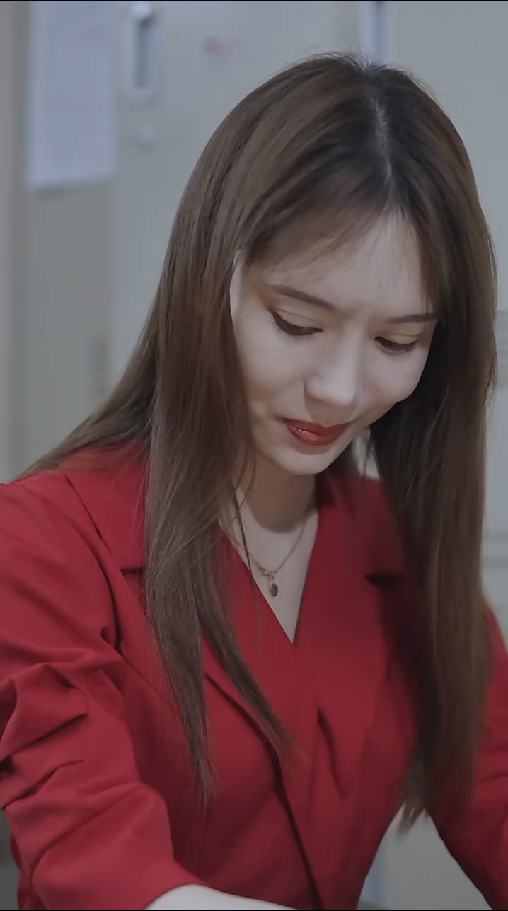 时总的替身前妻 第01集